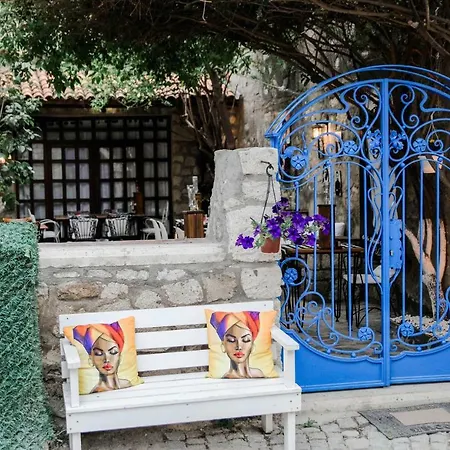 ベッド・アンド・ブレックファスト Firuze Alacati Hotel & Meyhane Çeşme