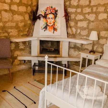 Firuze Alacati Hotel & Meyhane ベッド・アンド・ブレックファスト 3*