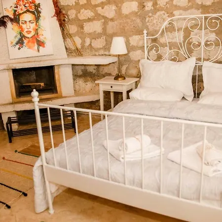 ベッド・アンド・ブレックファスト Firuze Alacati Hotel & Meyhane 3*