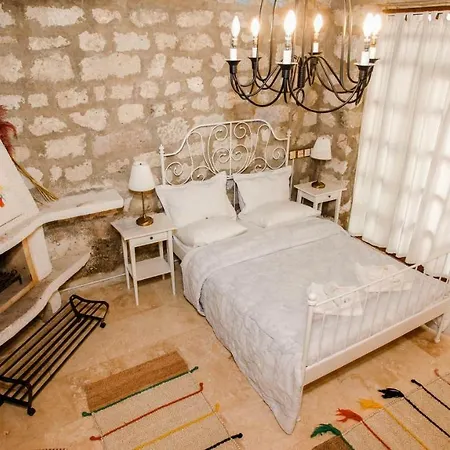 ベッド・アンド・ブレックファスト Firuze Alacati Hotel & Meyhane Çeşme