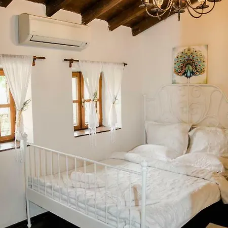 Firuze Alacati Hotel & Meyhane Frühstückspension