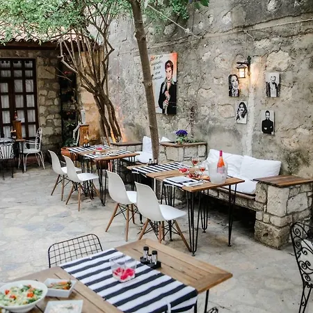 Firuze Alacati Hotel & Meyhane Cesme
